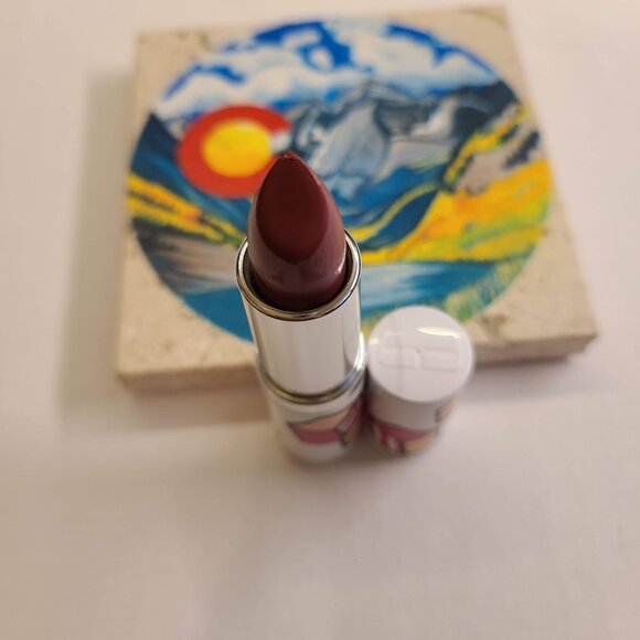 LIMITED EDITION CLINIQUE Pop Longwear Lipstick - Plum Pop - Picture 4 of 6